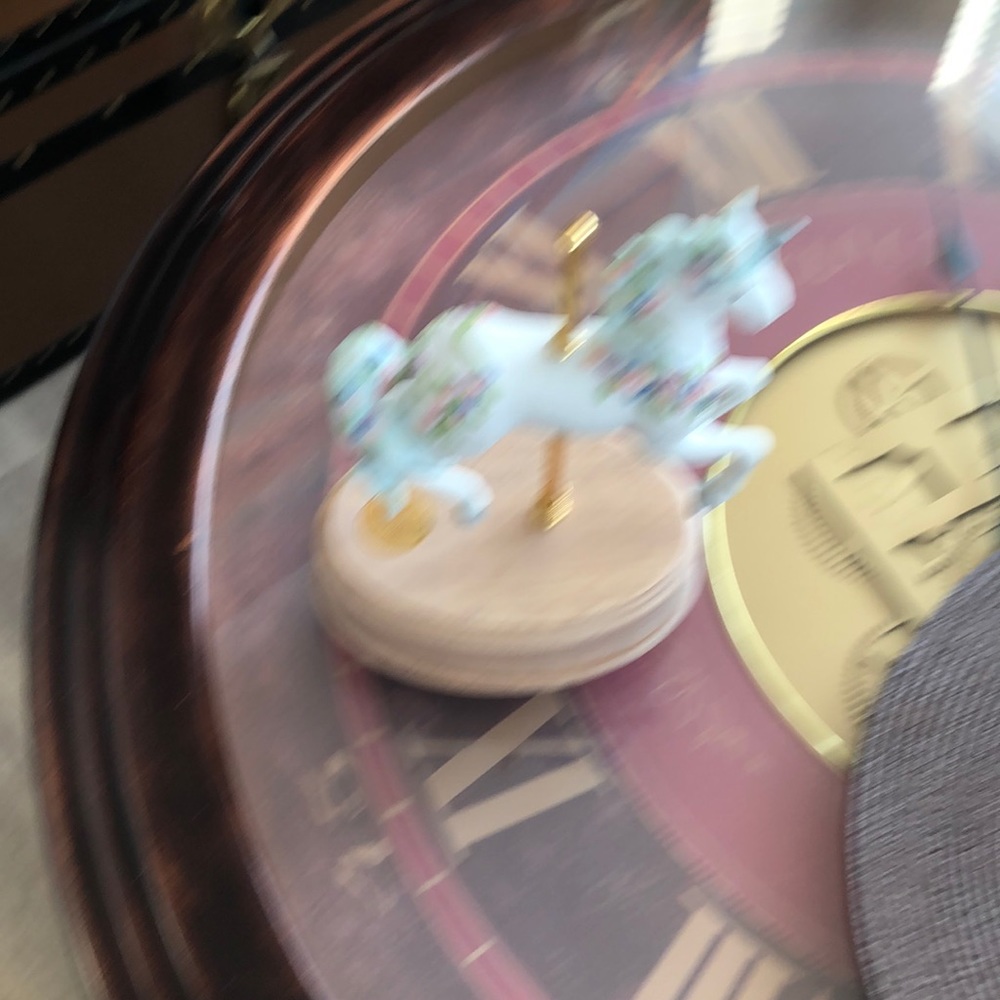 Lefton carousel - Picture 4 of 5